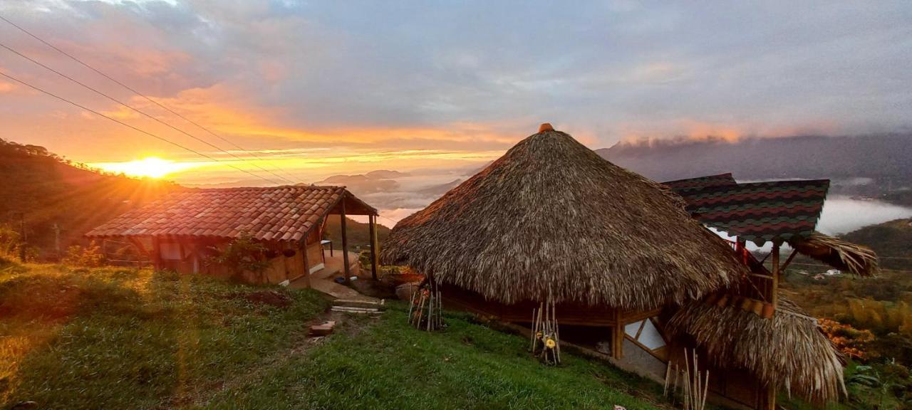 Ecohotel Soplo Del Tambo كوكورنا المظهر الخارجي الصورة